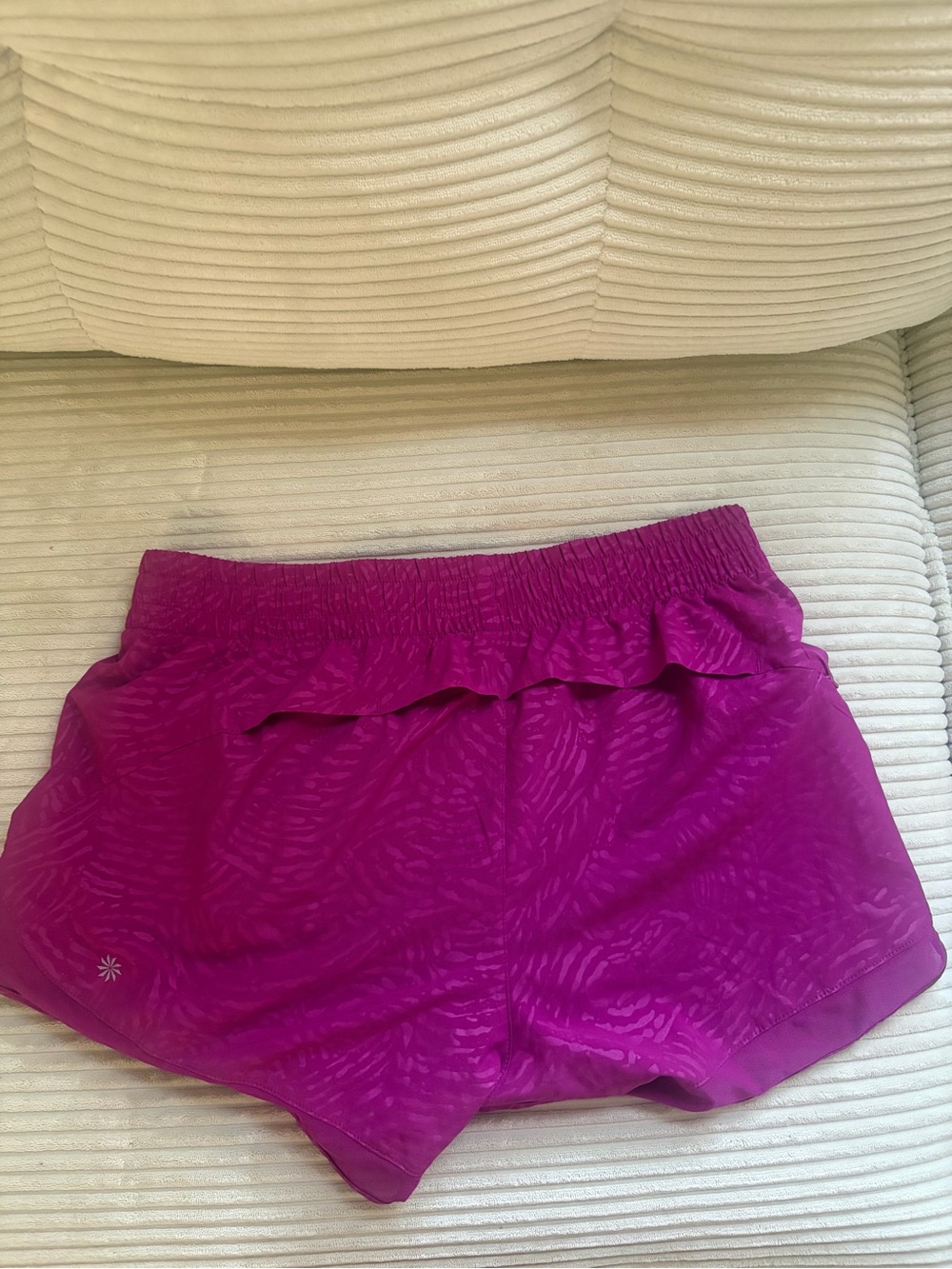 Women's Magenta Athleta Shorts size medium - Picture 4 of 4
